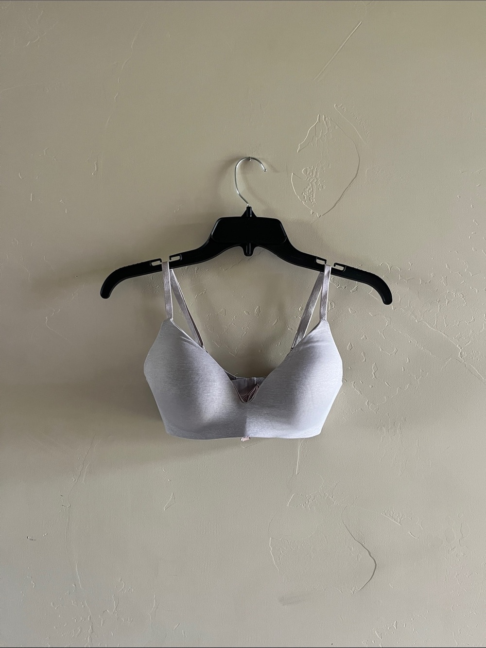 Victoria's Secret Light Gray Everyday T-Shirt Bra